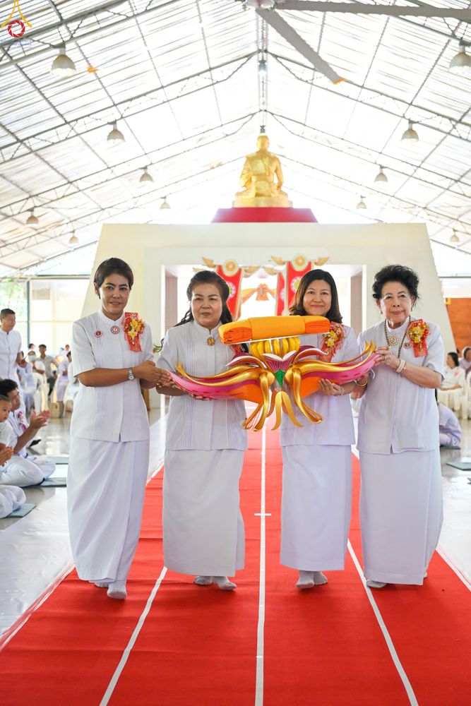 ภาพ No.283223:วันอาทิตย์ที่ 26 ตุลาคม พุทธศักราช 2568 พิธีทอดกฐินสามัคคี กตัญญูบูชาธรรมมหาปูชนียาจารย์ และโครงการกฐินทั่วไทย 30,000 วัด บูชาธรรม 81 ปีหลวงพ่อธัมมชโย  ณ ศูนย์อบรมเยาวชนอุตรดิตถ์