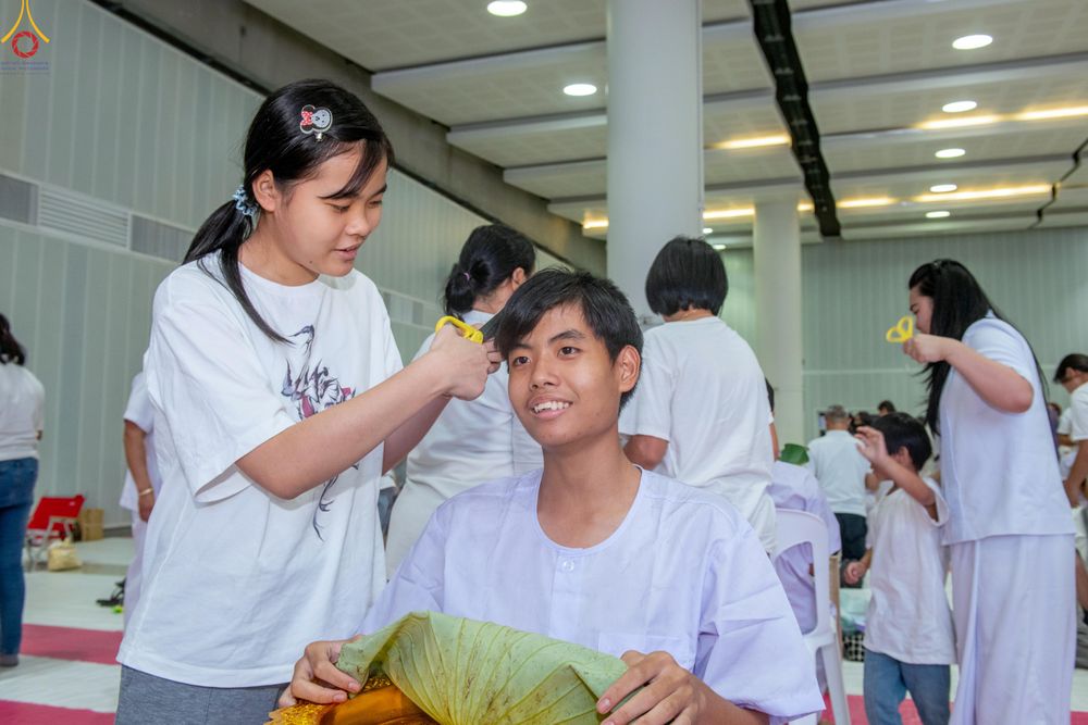 ภาพ No.316785:วันเสาร์ที่ 28 มีนาคม พ.ศ.2569 พิธีปลงผมนาคธรรมทายาท โครงการสามเณรยุวธรรมทายาท รุ่นที่ 34 โครงการสามเณรมัชฌิมธรรมทายาท รุ่นที่ 30 ณ มหารัตนวิหารคด 13 วัดพระธรรมกาย