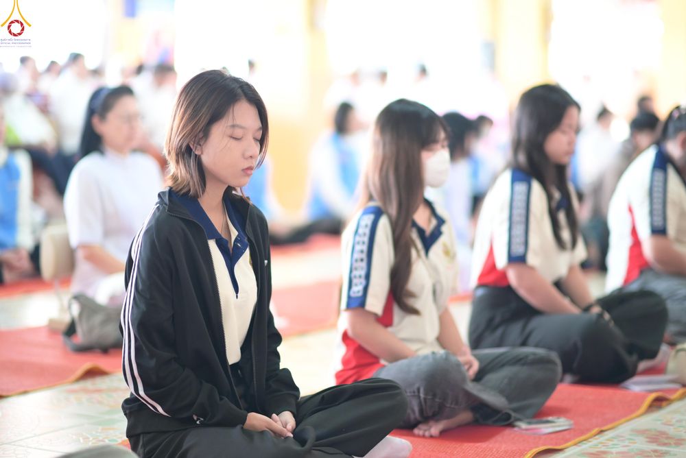 ภาพ No.291237:วันที่ 9 มกราคม พ.ศ. 2569 พิธีทอดผ้าป่าทำนุบำรุงศาสนสถาน ณ วัดนาราภิรมย์ อ.บางเลน จ.นครปฐม ในโครงการธรรมยาตรา กตัญญูบูชา มหาปูชนียาจารย์ พระมงคลเทพมุนี(สด จนฺทสโร) พระผู้ปราบมาร อนุสรณ์สถาน 7 แห่ง ปีที่ 14