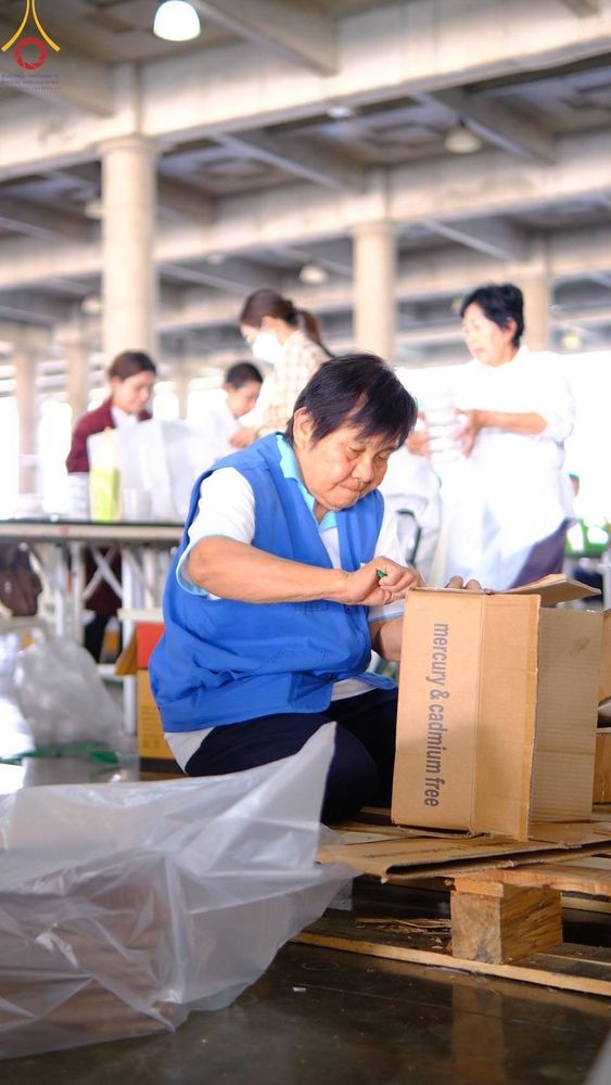 ภาพ No.208183:V.55 สารพัดV สารพัดดี ที่วัดพระธรรมกาย ในโครงการธรรมยาตรา กตัญญูบูชา มหาปูชนียาจารย์ พระมงคลเทพมุนี (สด จนฺทสโร) พระผู้ปราบมาร อนุสรณ์สถาน 7 แห่ง ปีที่ 13 ระหว่างวันที่ 2-31 มกราคม พ.ศ. 2568