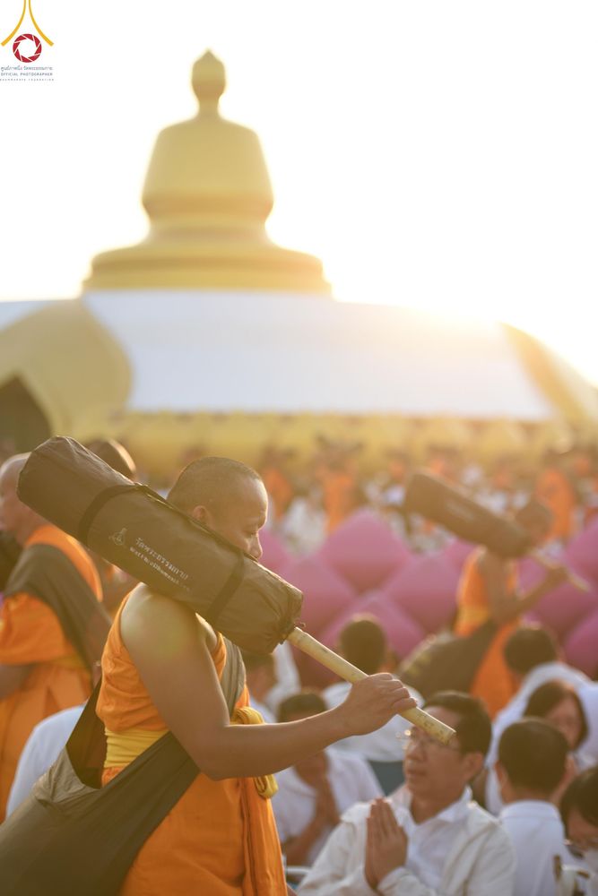 ภาพ No.198236:พิธีต้อนรับพระธรรมยาตรา ณ อนุสรณ์สถานลำดับที่ 5 สถานที่เผยแผ่วิชชาธรรมกายครั้งแรก อนุสรณ์สถานบางปลา วัดบางปลา อำเภอบางเลน จังหวัดนครปฐม ในโครงการธรรมยาตรา กตัญญูบูชา มหาปูชนียาจารย์ พระมงคลเทพมุนี(สด จนฺทสโร) พระผู้ปราบมาร ปีที่ 13 วัน 19 มกราคม พ.ศ.2568