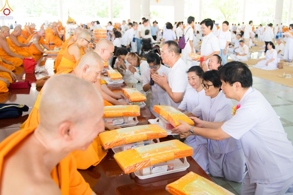 ภาพ No.343121:วันที่ 13 สิงหาคม พ.ศ.2569 พิธีบุพเปตพลี ครั้งที่ 186 ร่วมอุทิศส่วนกุศล แด่หมู่ญาติผู้ล่วงลับไปแล้ว และเป็นปัจจัยสนับสนุน การเผยแผ่พระพุทธศาสนา ณ หอฉันคุณยายอาจารย์ วัดพระธรรมกาย