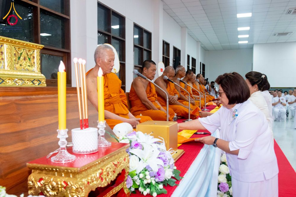 ภาพ No.316251:วันเสาร์ที่ 28 มีนาคม พ.ศ. 2569 พิธีบำเพ็ญกุศล คุณพ่อณรงค์ จินตมากุล  สิริอายุ 99 ปี 11 เดือน โยมบิดา พระครูปลัดรัตนวีรวัฒน์ (รังสฤษดิ์ อิทฺธิจินตโก) ที่ปรึกษาเจ้าคณะจังหวัดปทุมธานี เจ้าอาวาสวัดพระธรรมกาย  ณ ห้องปลูกศรัทธา 2 วัดพระธรรมกาย ปทุมธานี