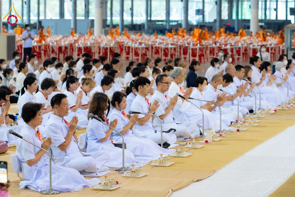 ภาพ No.121226:พิธีถวายภัตตาหารเป็นสังฆทาน แด่คณะพระธรรมยาตราฯ ในโครงการธรรมยาตรากตัญญูบูชา มหาปูชนียาจารย์ พระมงคลเทพมุนี(สด จนฺทสโร) พระผู้ปราบมาร อนุสรณ์สถาน 7 แห่ง ปีที่ 12 วันที่ 30 มกราคม พ.ศ. 2567 ณ สภาธรรมกายสากล วัดพระธรรมกาย