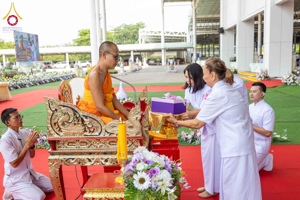 ภาพ No.316491:วันอาทิตย์ที่ 29 มีนาคม พ.ศ. 2569 พิธีทอดผ้าบังสุกุลและพิธีชำระร่าง โยมพ่อณรงค์ จินตมากุล  สิริอายุ 99 ปี 11 เดือน โยมบิดา พระครูปลัดรัตนวีรวัฒน์ (รังสฤษดิ์ อิทฺธิจินตโก) ที่ปรึกษาเจ้าคณะจังหวัดปทุมธานี เจ้าอาวาสวัดพระธรรมกาย  ณ ฌาปนสถานชั่วคราว ทางเข้า 