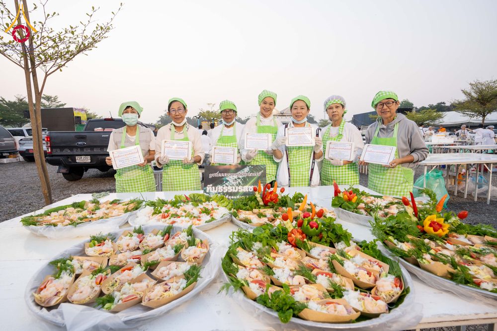 ภาพ No.295487:วันที่ 16 มกราคม พ.ศ. 2569 พิธีถวายภัตตาหารเป็นสังฆทาน แด่พระธรรมยาตรา ณ วัดโบสถ์บน ต.บางคูเวียง จ.นนทบุรี อนุสรณ์สถานลำดับที่ 4 สถานที่เกิดด้วยกายธรรม ในโครงการธรรมยาตรา กตัญญูบูชา มหาปูชนียาจารย์ พระมงคลเทพมุนี(สด จนฺทสโร) พระผู้ปราบมาร อนุสรณ์สถาน 7 แ