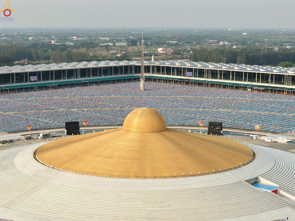 ภาพ No.323962:วันที่ 22 เมษายน พ.ศ.2569 (วันคุ้มครองโลก) พิธีถวายมหาสังฆทาน 40,000 กว่าวัดทั่วประเทศ ณ ลานธรรม พระมหาธรรมกายเจดีย์ วัดพระธรรมกาย