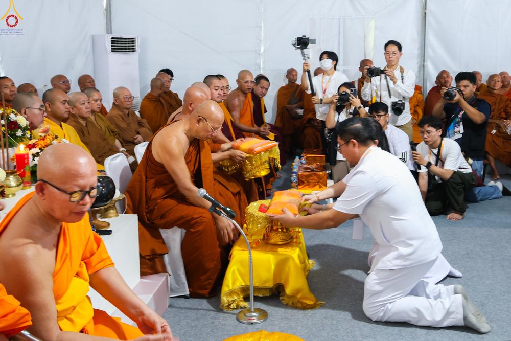 ภาพ No.331627:วันอาทิตย์ที่ 31 พฤษภาคม พ.ศ. 2569 เทศกาลวิสาขบูชานานาชาติ มหาเจดีย์บุโรพุทโธ (Borobudur) ในจังหวัดชวากลาง ประเทศอินโดนีเซีย