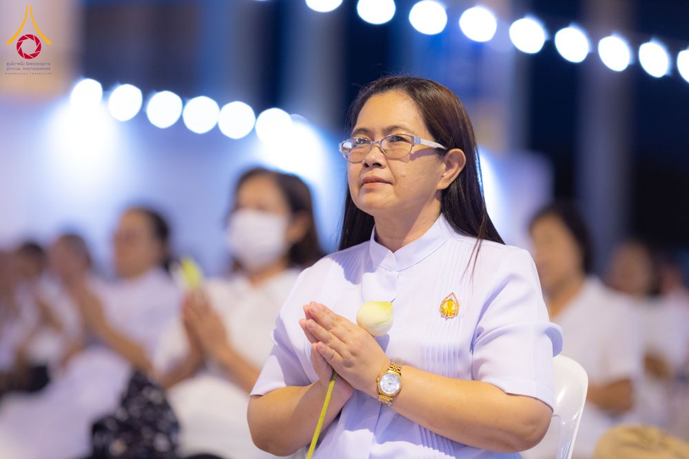 ภาพ No.286756:วันอาสาฬหบูชา วันพฤหัสบดีที่ 10 กรกฏาคม พ.ศ.2568  พิธีเวียนประทักษิณรอบพระมหาธรรมกายเจดีย์ , พิธีฉลองชัยสวดมนต์บทธัมมจักกัปปวัตตนสูตร ครบ 7,520,000,000 จบ ณ มหารัตนวิหารคด วัดพระธรรมกาย