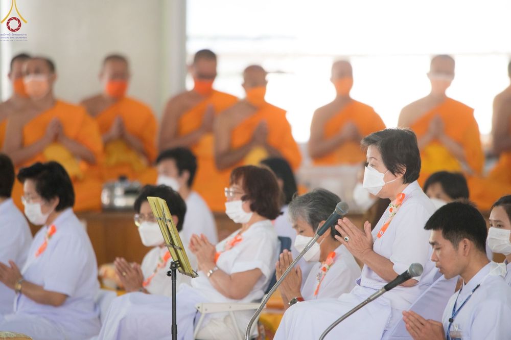 ภาพ No.72816:พิธีเจริญพระพุทธมนต์ และถวายภัตตาหารเป็นสังฆทาน เนื่องในวันคล้ายวันเกิด ครบรอบ 114 ปี คุณยายอาจารย์มหารัตนอุบาสิกาจันทร์ ขนนกยูง วันที่ 19 มกราคม พ.ศ. 2566 ณ หอฉันคุณยายอาจารย์ฯ วัดพระธรรมกาย จ.ปทุมธานี