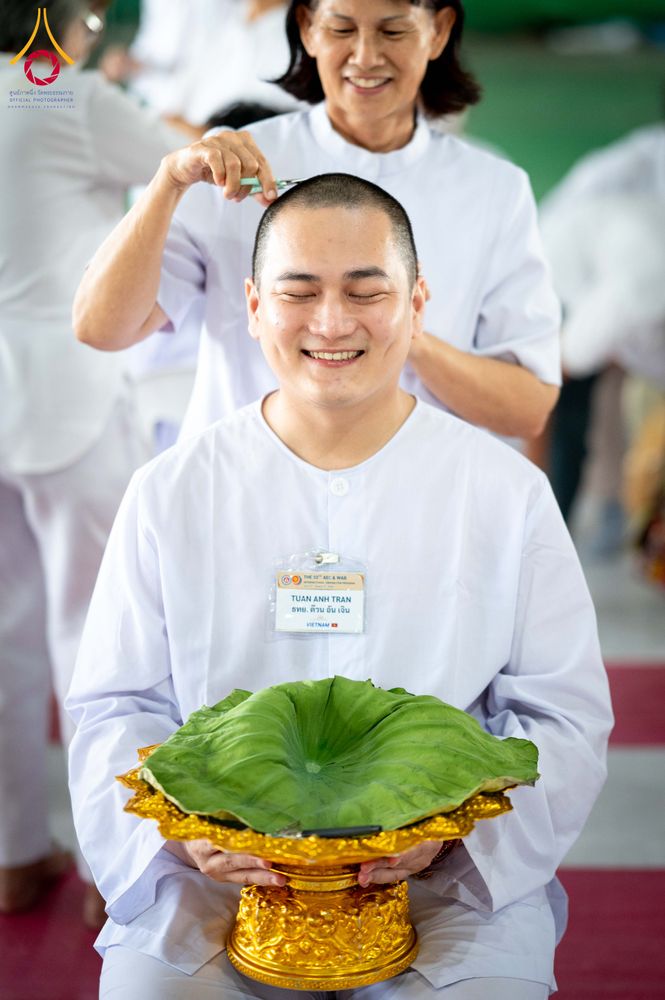ภาพ No.339767:วันที่ 19 กรกฎาคม พ.ศ.2569 พิธีตัดปอยผม โครงการบวชพระนานาชาติ AEC และ WAB รุ่นที่ 10 THE AEC & INTERNATIONAL ORDINATION PROGRAM ณ มหารัตนวิหารคด 30 วัดพระธรรมกาย ปทุมธานี