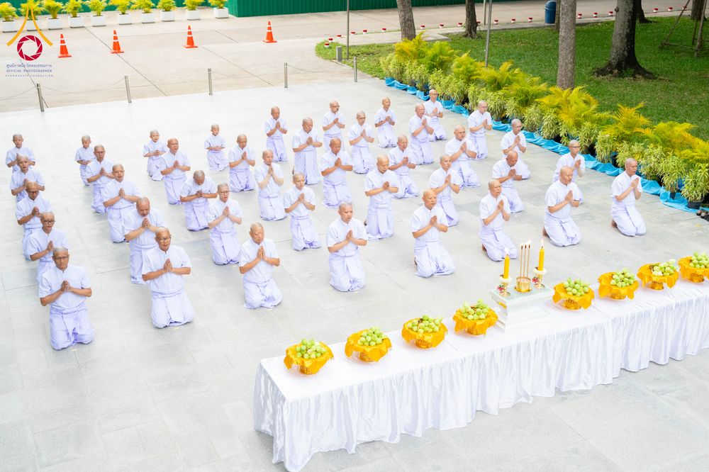 ภาพ No.286494:วันเสาร์ที่ 12 กรกฏาคม พ.ศ.2568 พิธีบรรพชาอุปสมบท  โครงการบรรพชาอุปสมบทหมู่ ธรรมทายาทนานาชาติ(ภาคภาษาจีน), โครงการบรรพชาสามเณร โรงเรียนนานาชาติ รุ่นที 14