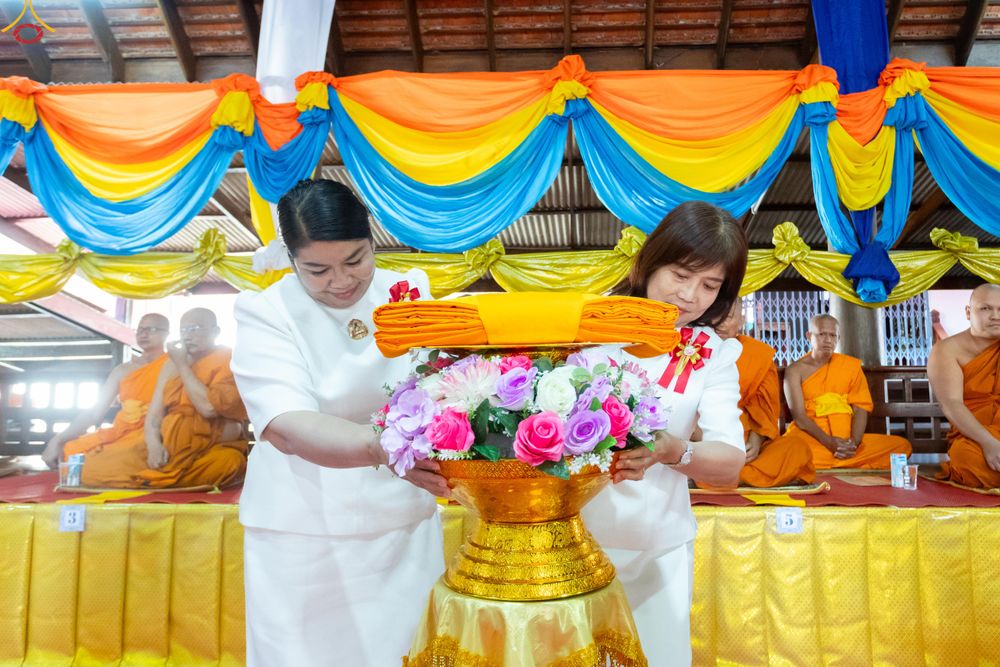 ภาพ No.291478:วันที่ 9 มกราคม พ.ศ. 2569  พิธีทอดผ้าป่าทำนุบำรุงศาสนสถาน  ณ วัดสรรเพรช อ.สามพราน จ.นครปฐม  ในโครงการธรรมยาตรา กตัญญูบูชา มหาปูชนียาจารย์  พระมงคลเทพมุนี(สด จนฺทสโร) พระผู้ปราบมาร  อนุสรณ์สถาน 7 แห่ง ปีที่ 14