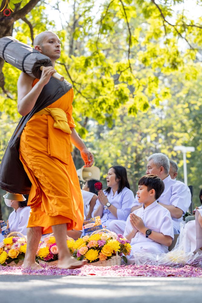 ภาพ No.305921:วันที่ 25 มกราคม พ.ศ. 2569 พิธีต้อนรับพระธรรมยาตรา วัดพระธรรมกาย(ภาพชุดที่ 4) ในโครงการธรรมยาตรา กตัญญูบูชา มหาปูชนียาจารย์ พระมงคลเทพมุนี(สด จนฺทสโร) พระผู้ปราบมาร อนุสรณ์สถาน 7 แห่ง ปีที่ 14