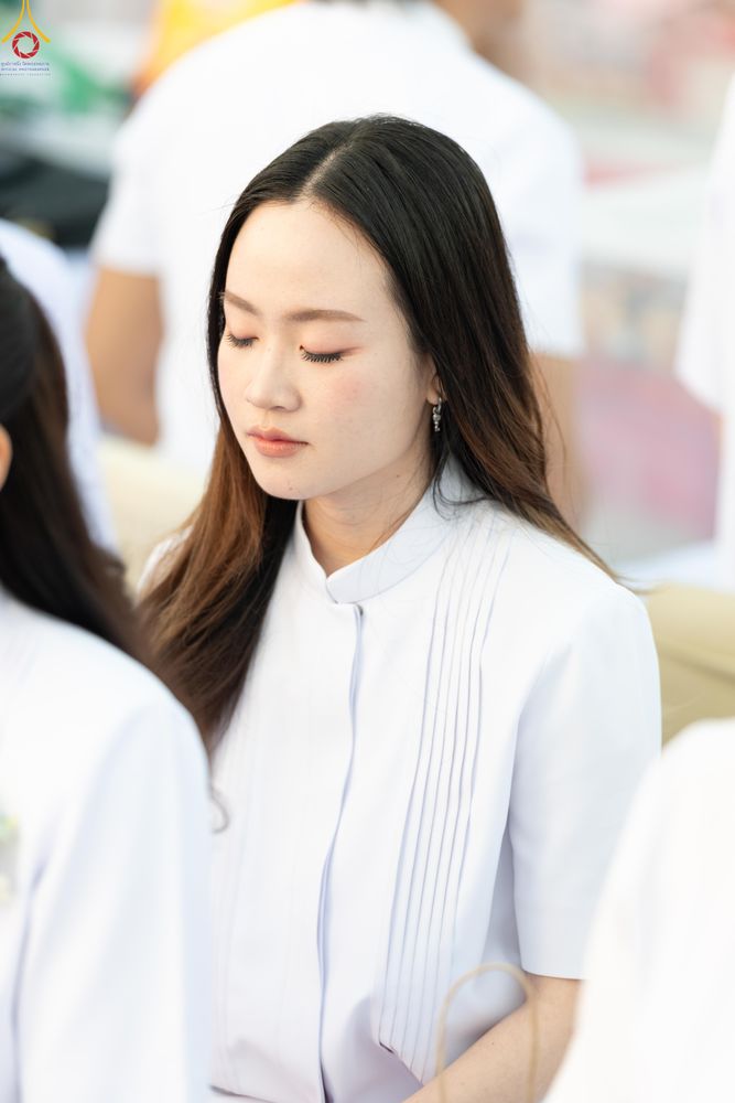 ภาพ No.279770:วันที่ 1 มกราคม พ.ศ.2569 พิธีตักบาตรในวันขึ้นปีใหม่ ณ ลานธรรม วัดพระธรรมกาย