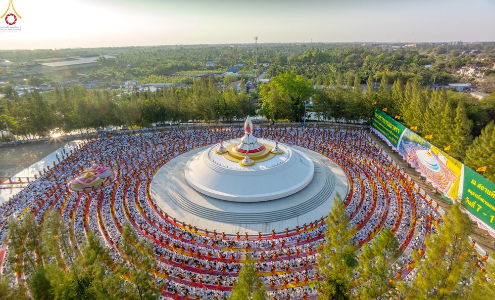 ภาพ No.289688:วันที่ 7 มกราคม พ.ศ. 2569 พิธีต้อนรับพระธรรมยาตรา ณ อนุสรณ์สถานลำดับที่ 2 สถานที่ตั้งมโนปณิธานบวชตลอดชีวิต อนุสรณ์สถานคลองบางนางแท่น อ.สามพราน จ.นครปฐม ในโครงการธรรมยาตรา กตัญญูบูชา มหาปูชนียาจารย์ พระมงคลเทพมุนี(สด จนฺทสโร) พระผู้ปราบมาร อนุสรณ์สถาน 7 แ