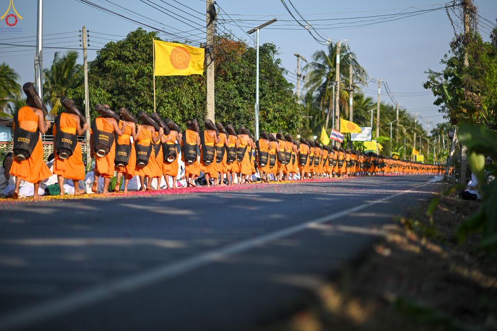 ภาพ No.289675:วันที่ 7 มกราคม พ.ศ. 2569 พิธีต้อนรับพระธรรมยาตรา ณ อนุสรณ์สถานลำดับที่ 2 สถานที่ตั้งมโนปณิธานบวชตลอดชีวิต อนุสรณ์สถานคลองบางนางแท่น อ.สามพราน จ.นครปฐม ในโครงการธรรมยาตรา กตัญญูบูชา มหาปูชนียาจารย์ พระมงคลเทพมุนี(สด จนฺทสโร) พระผู้ปราบมาร อนุสรณ์สถาน 7 แ