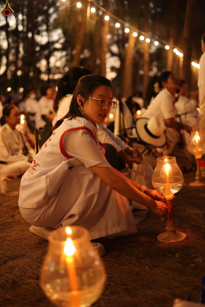 ภาพ No.301623:ภาพเบื้องหลังอาสาสมัครรวมใจ ชุดที่ 4 ในโครงการธรรมยาตรา กตัญญูบูชา มหาปูชนียาจารย์ พระมงคลเทพมุนี(สด จนฺทสโร) พระผู้ปราบมาร อนุสรณ์สถาน 7 แห่ง ปีที่ 14