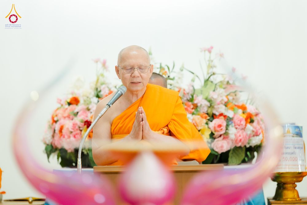 ภาพ No.346524:วันอาทิตย์ที่ 30 สิงหาคม พ.ศ.2569 พิธีทอดผ้าป่า สวดธรรมจักรกัปปวัตนสูตรกลั่นแผ่นดินโปรยรัตนชาติ  สถาปนาองค์พระเจดีย์เพื่อสร้างสันติภาพโลก  ณ ศูนย์ปฏิบัติธรรมพนมสารคาม (เพชรตะวัน) จังหวัดฉะเชิงเทรา