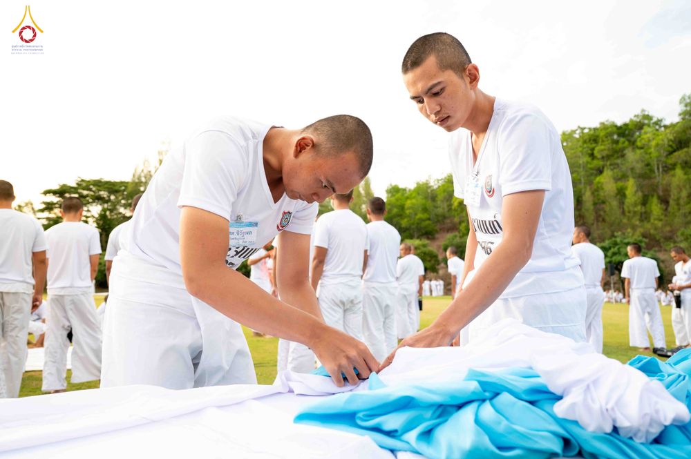 ภาพ No.341051:วันที่ 26 กรกฎาคม พ.ศ. 2569 โครงการพัฒนาคุณธรรม จริยธรรม สำหรับนักเรียนนายสิบตำรวจ (นสต.) รุ่นที่ 17 ศูนย์ฝึกอบรมตำรวจภูธรภาค 1 ได้จัดกิจกรรม ตักบาตรเพื่อน้อมอุทิศถวายเพื่อเป็นพระราชกุศลฯ  และปฏิบัติธรรม ติวธรรมมะ ณ ศูนย์ปฏิบัติธรรมเวิล์ดพีช วัลเล่ย์ (Wo