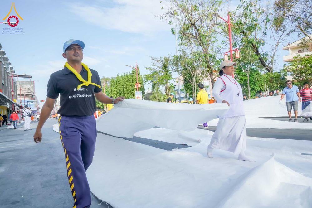 ภาพ No.314020:วันอาทิตย์ที่ 14 มีนาคม พ.ศ. 2569 ทำบุญเมืองหาดใหญ่ตักบาตรพระ 1,109 รูป เติมบุญใหญ่ หลังวิกฤตมหาอุทกภัย ณ ซุ้มประตูไชน่าทาวน์ ถนนศุภสารรังสรรค์ อ.หาดใหญ่ จ.สงขลา