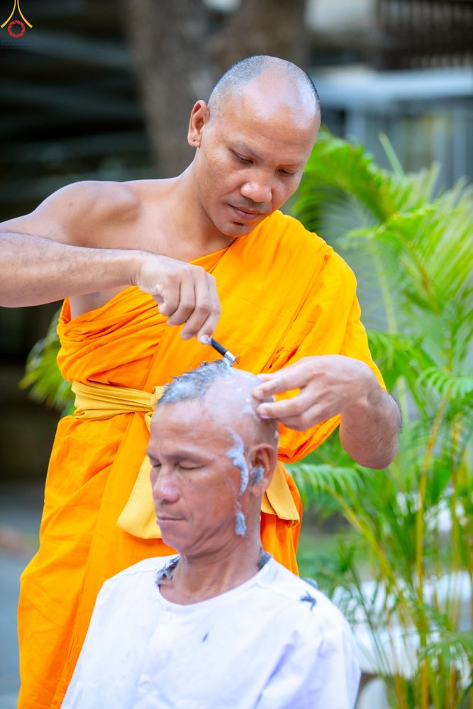 ภาพ No.319819:วันอาทิตย์ที่ 5 เมษายน พ.ศ.2569 พิธีตัดปอยผม และปลงผมนาคธรรมทายาท โครงการบรรพชาและอุปสมบทหมู่ รุ่นบูชาธรรม 82 ปี หลวงพ่อธัมมชโย