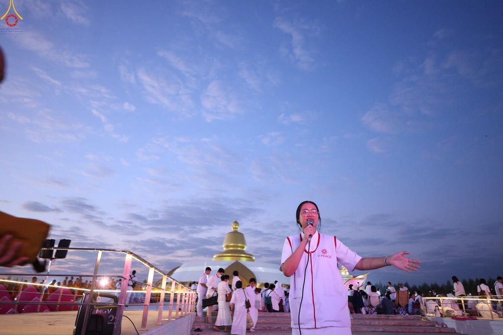 ภาพ No.306748:ภาพเบื้องหลังอาสาสมัครรวมใจ ชุดที่ 5 ในโครงการธรรมยาตรา กตัญญูบูชา มหาปูชนียาจารย์ พระมงคลเทพมุนี(สด จนฺทสโร) พระผู้ปราบมาร อนุสรณ์สถาน 7 แห่ง ปีที่ 14