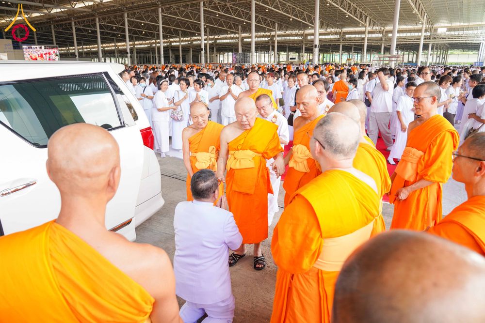 ภาพ No.316673:วันอาทิตย์ที่ 29 มีนาคม พ.ศ. 2569 พิธีทอดผ้าบังสุกุลและพิธีชำระร่าง โยมพ่อณรงค์ จินตมากุล  สิริอายุ 99 ปี 11 เดือน โยมบิดา พระครูปลัดรัตนวีรวัฒน์ (รังสฤษดิ์ อิทฺธิจินตโก) ที่ปรึกษาเจ้าคณะจังหวัดปทุมธานี เจ้าอาวาสวัดพระธรรมกาย  ณ ฌาปนสถานชั่วคราว ทางเข้า 