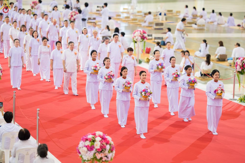ภาพ No.342752:วันอาทิตย์ที่ 9 สิงหาคม พ.ศ.2569 พิธีจุดเทียนใจ ไฟนิรันดร์ อนันตชัย ณ รัตนบัลลังก์ วัดพระธรรมกาย