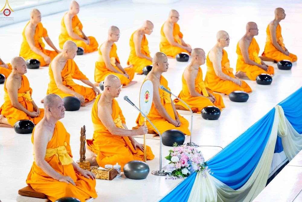 ภาพ No.345321:วันพฤหัสบดีที่ 27 สิงหาคม พ.ศ.2569 พิธีตักบาตรในวันธรรมชัย ณ สภาธรรมกายสากล วัดพระธรรมกาย ปทุมธานี