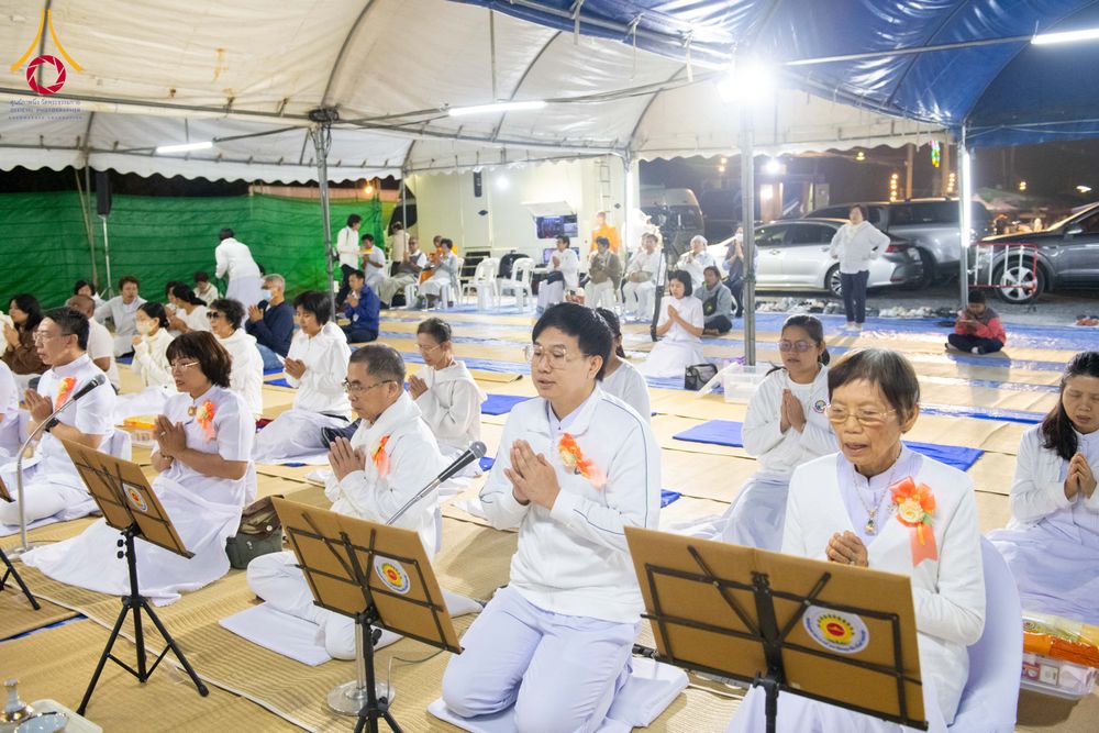 ภาพ No.290758:วันที่ 9 มกราคม พ.ศ. 2569 พิธีถวายภัตตาหารเป็นสังฆทาน แด่พระธรรมยาตรา ณ อนุสรณ์สถานคลองบางนางแท่น อ.สามพราน จ.นครปฐม ในโครงการธรรมยาตรา กตัญญูบูชา มหาปูชนียาจารย์ พระมงคลเทพมุนี(สด จนฺทสโร) พระผู้ปราบมาร อนุสรณ์สถาน 7 แห่ง ปีที่ 14