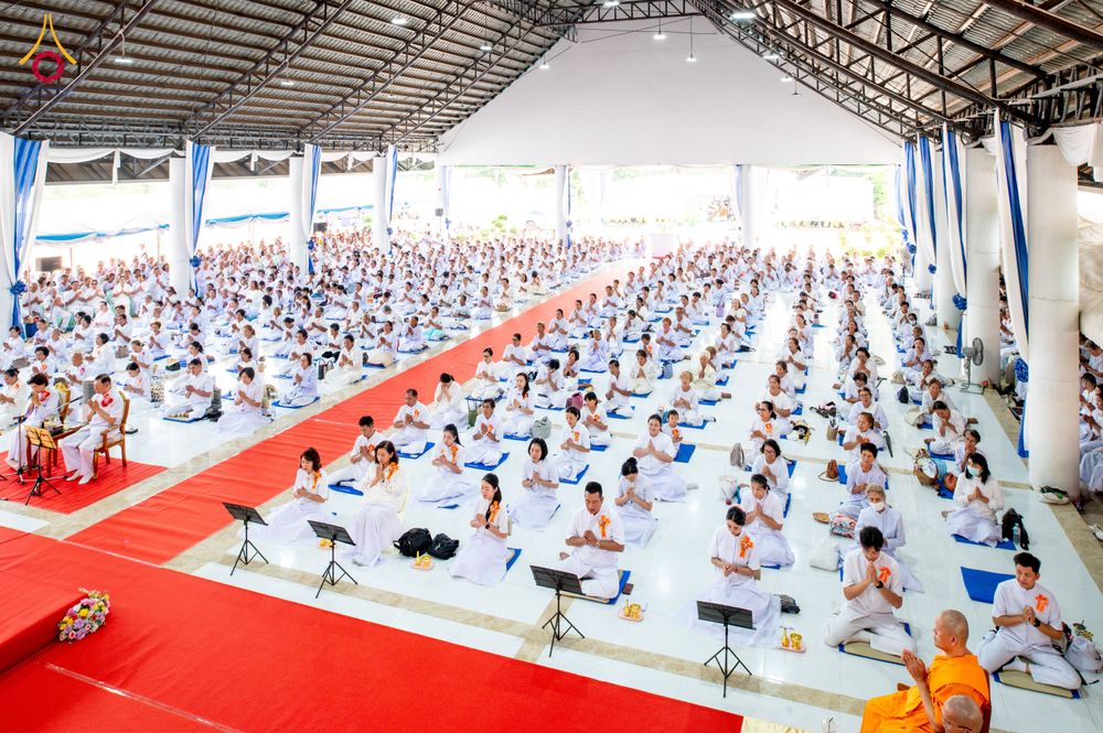 ภาพ No.327145:วันศุกร์ที่ 1 พฤษภาคม พ.ศ.2569 พิธีทอดผ้าป่า โปรยรัตนชาติ ตอกเสาเข็มมงคลต้นแรก สถาปนา “องค์พระเจดีย์เพื่อสร้างสันติภาพโลก” (แห่งแรกของภาคอีสาน) ณ ธุดงคสถานอำนาจเจริญ  อ.เมือง จ.อำนาจเจริญ