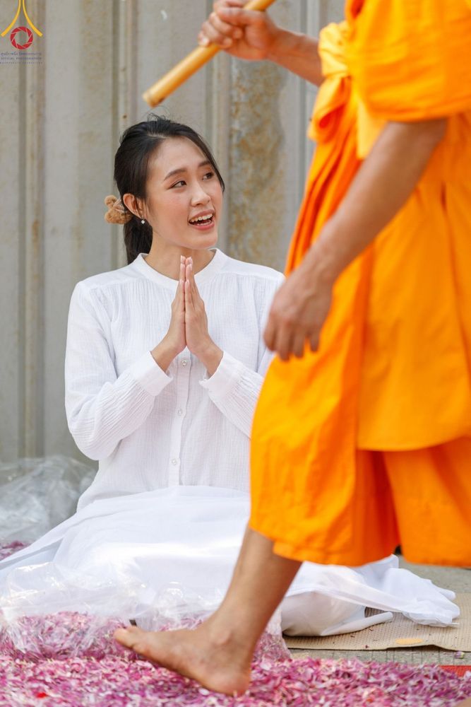 ภาพ No.190704:พิธีต้อนรับพระธรรมยาตรา ณ อนุสรณ์สถาน สถานที่ตั้งมโนปณิธานบวชตลอดชีวิต อนุสรณ์สถานคลองบางนางแท่น อ.สามพราน จ.นครปฐม ในโครงการธรรมยาตรา กตัญญูบูชา มหาปูชนียาจารย์ พระมงคลเทพมุนี(สด จนฺทสโร) พระผู้ปราบมาร อนุสรณ์สถาน 7 แห่ง ปีที่ 13 วันที่ 7 ม.ค.2568