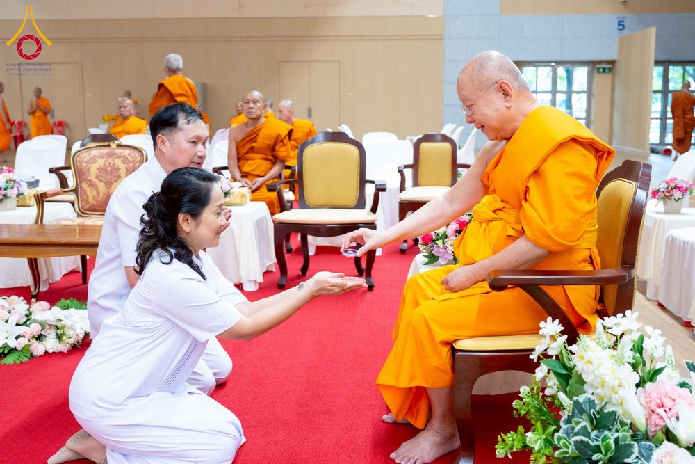 ภาพ No.267221:วันที่ 7 พฤศจิกายน พ.ศ. 2568 พิธีสอบธรรมสนามหลวง นักธรรมชั้นโท - เอก ณ สนามสอบวัดพระธรรมกาย