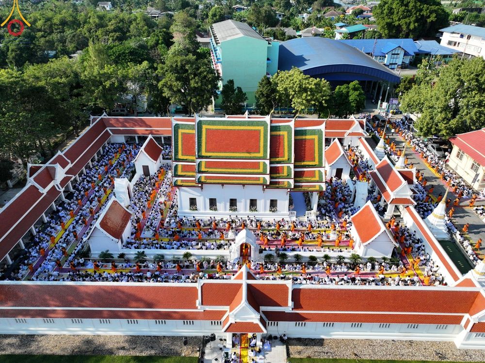 ภาพ No.195473:พิธีต้อนรับพระธรรมยาตรา ณ อนุสรณ์สถานลำดับที่ 4 สถานที่เกิดด้วยกายธรรม วัดโบสถ์(บน) ต.บางคูเวียง จ.นนทบุรี ในโครงการธรรมยาตรา กตัญญูบูชา มหาปูชนียาจารย์ พระมงคลเทพมุนี(สด จนฺทสโร) พระผู้ปราบมาร อนุสรณ์สถาน 7 แห่ง ปีที่ 13 วันที่ 15 มกราคม พ.ศ. 2568