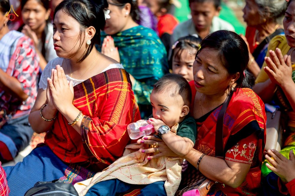 ภาพ No.257510:วันที่ 17 ตุลาคม พ.ศ. 2568 พิธีทอดกฐินสมทบวัดกัลยาณมิตรต่างประเทศ  บูชาธรรม 81 ปี หลวงพ่อธัมมชโย ณ ศูนย์ปฏิบัติธรรมไมตรีปูร์ เมืองคาร์การชารี ประเทศบังกลาเทศ 