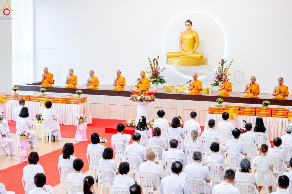 ภาพ No.254261:วันที่ 12 ตุลาคม พ.ศ. 2568 พิธีทอดกฐินสามัคคีวัดพระธรรมกายสิงคโปร์  新加坡法身寺功德衣法会 Dhammakaya Centre Singapore Kathina Ceremony  