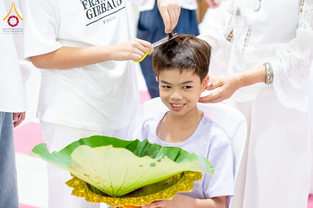 ภาพ No.213542:วันเสาร์ที่ 29 มีนาคม พ.ศ. 2568 พิธีปลงผม โครงการสามเณรยุวธรรมทายาท รุ่นที่ 33 โครงการสามเณรมัชฌิมธรรมทายาท รุ่นที่ 29 ณ ห้องปฏิบัติธรรมวิหารคด คอร์ 13 วัดพระธรรมกาย