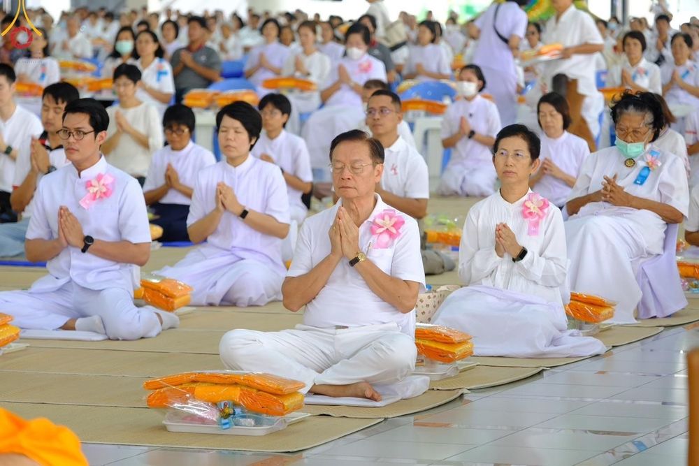 ภาพ No.158835:พิธีบุพเปตพลี ครั้งที่ 156 ร่วมอุทิศบุญแด่หมู่ญาติที่ล่วงลับไปแล้ว และสืบทอดอายุพระพุทธศาสนา วันพุธที่ 2 ตุลาคม พ.ศ. 2567 (วันพระ แรม 15 ค่ำ เดือน 10) ณ หอฉันคุณยายอาจารย์ฯ วัดพระธรรมกาย