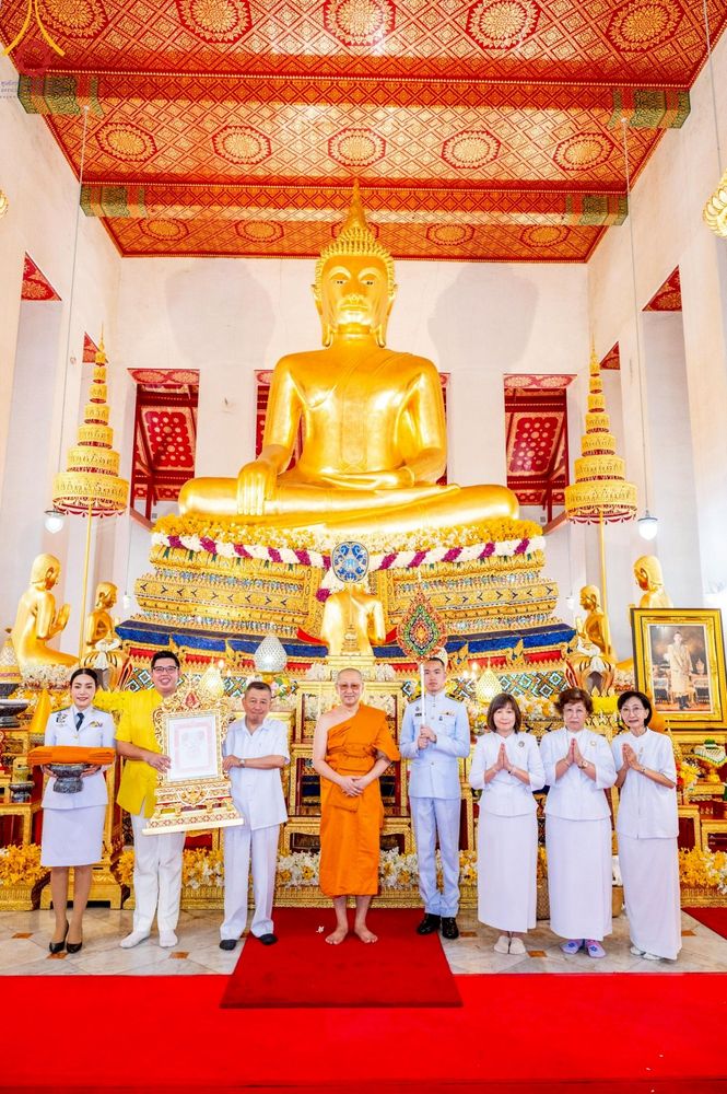 ภาพ No.214775:พิธีต้อนรับสัญญาบัตร พัดยศ พระราชวิเทศวชิรเวที (บัณฑิต วรปญฺโญ) เจ้าอาวาสวัดพระธรรมกายสกอตแลนด์ สหราชอาณาจักร ผู้ช่วยเจ้าอาวาสวัดพระธรรมกาย ณ อุโบสถพระไตรปิฏก วัดพระธรรมกาย
