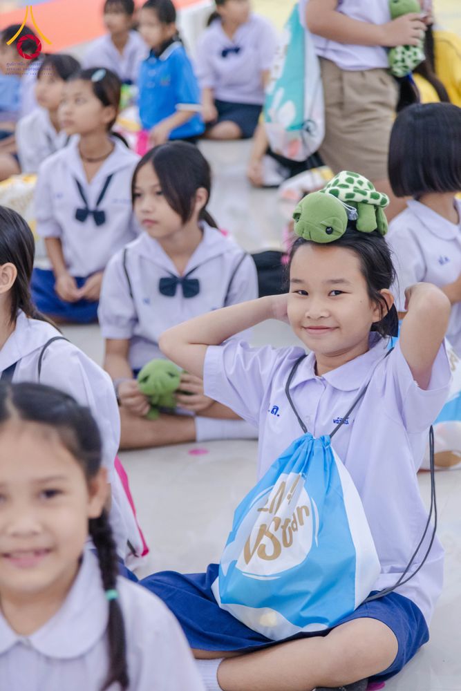 ภาพ No.282063:วันศุกร์ที่ 19 ธันวาคม พ.ศ. 2568 พิธีมอบโล่และใบประกาศเกียรติคุณ โครงการเจริญพระพุทธมนต์ธัมมจักกัปปวัตตนสูตร และวันรวมพลังเด็กดีV-Star ดาวแห่งความดี ผู้นำฟื้นฟูศีลธรรมโลกจังหวัดสระบุรี ณ ศูนย์ปฏิบัติธรรมสระบุรี