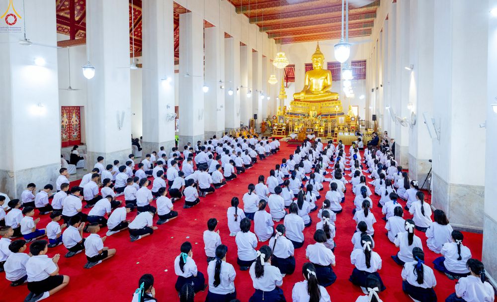 ภาพ No.289034:วันพุธที่ 17 ธันวาคม พ.ศ.2568 กิจกรรมเยาวชนไทยรวมใจทำความดี "เด็กดีมหานคร ต้นแบบด้านศีลธรรม" แข่งขันสอบตอบปัญหาศีลธรรมในพระพุทธศาสนา ครั้งที่ 7 และวันรวมพลังเด็กดี V-Star ประจำปี 2568 ณ วัดมหาธาตุยุวราชรังสฤษฎิ์ราชวรมหาวิหาร กรุงเทพมหานคร