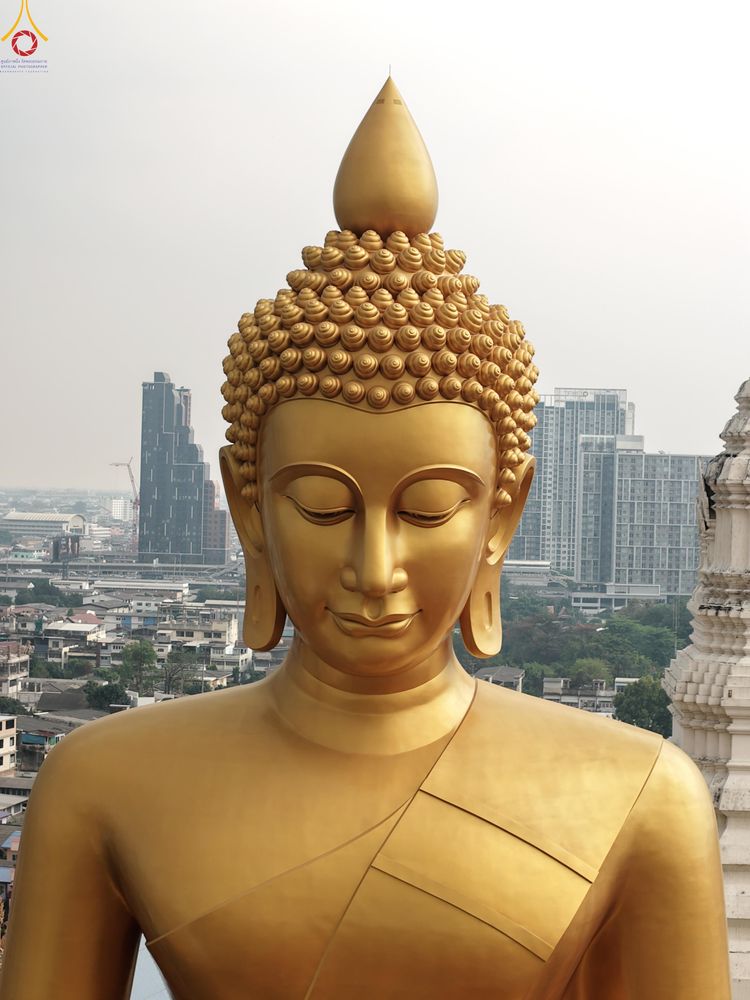 ภาพ No.300103:วันที่ 22 มกราคม พ.ศ.2569 พระธรรมยาตราปฏิบัติธรรม และถ่ายภาพหมู่ประวัติศาสตร์ ณ อาคารธรรมยาตรา กตัญญูบูชามหาปูชนียาจารย์  ตรงข้ามวัดปากน้ำภาษีเจริญ จ.กรุงเทพมหานคร ในโครงการธรรมยาตรา กตัญญูบูชา มหาปูชนียาจารย์ พระมงคลเทพมุนี(สด จนฺทสโร) พระผู้ปราบมาร อนุ