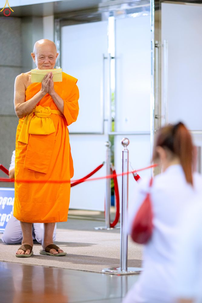 ภาพ No.327859:วันที่ 3 พฤษภาคม พ.ศ.2569 พิธีรับมอบพระบรมสารีริกธาตุ จากสาธารณรัฐแห่งสหภาพเมียนมา ณ ห้องแก้วสารพัดนึก วัดพระธรรมกาย