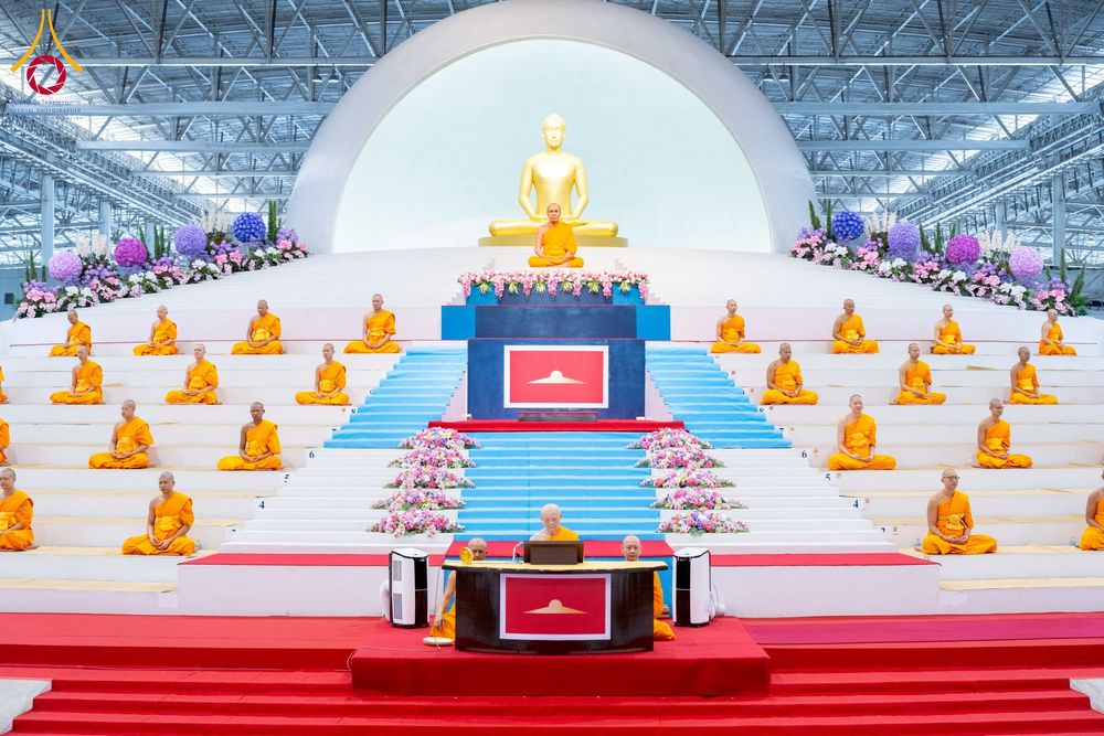 ภาพ No.261331:วันอาทิตย์ที่ 5 ตุลาคม พ.ศ. 2568 พิธีจุดเทียนใจ ไฟนิรันด์ อนันตชัย ณ สภาธรรมกายสากล วัดพระธรรมกาย