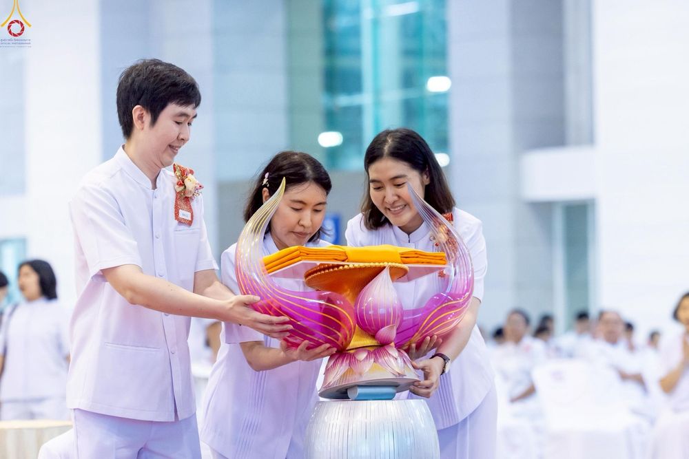 ภาพ No.244052:วันอาทิตย์ที่ 7 กันยายน พ.ศ. 2568 พิธีทอดผ้าป่าสมทบกฐินวัดพระธรรมกาย และสมทบกฐิน 30,000 วัดทั่วไทย ครั้งที่ 2 ณ ห้องแก้วสารพัดนึก 1 วัดพระธรรมกาย