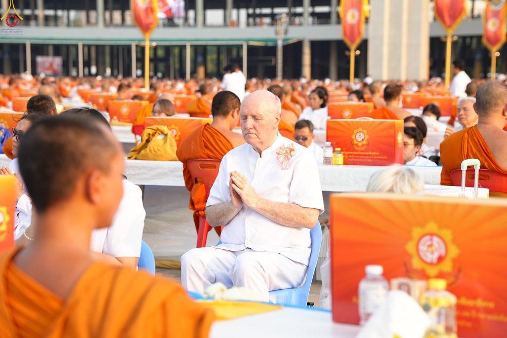 ภาพ No.324724:วันที่ 22 เมษายน พ.ศ.2569 (วันคุ้มครองโลก) บรรยากาศสาธุชน ในงานถวายมหาสังฆทาน 40,000 กว่าวัดทั่วประเทศ ณ ลานธรรม วัดพระธรรมกาย