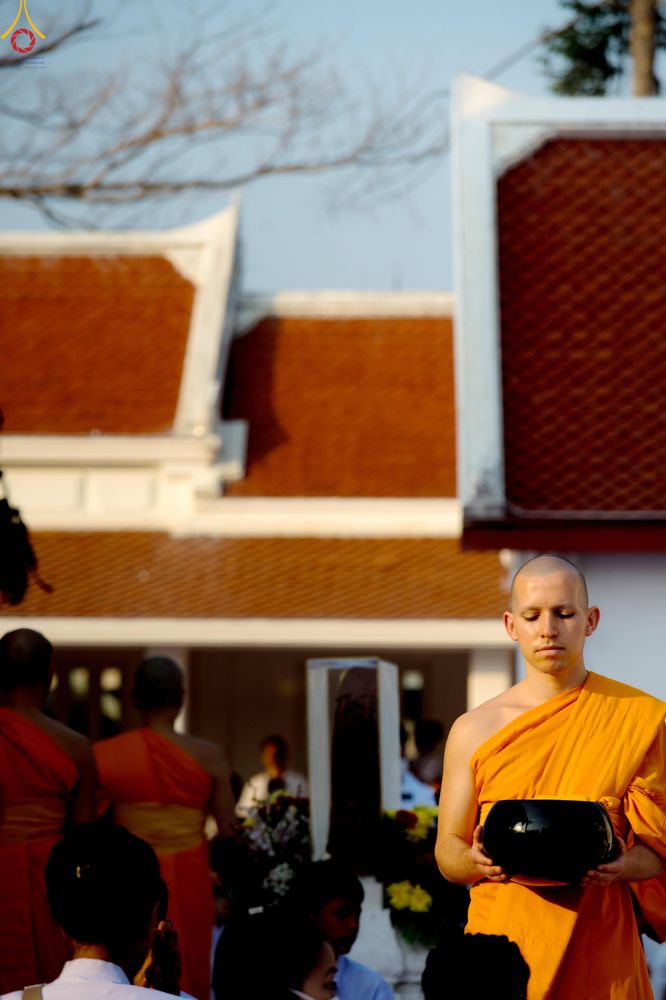 ภาพ No.297625:วันที่ 18 มกราคม พ.ศ. 2569 พิธีตักบาตรพระธรรมยาตรา ณ วัดโบสถ์บน ต.บางคูเวียง จ.นนทบุรี อนุสรณ์สถานลำดับที่ 4 สถานที่เกิดด้วยกายธรรม ในโครงการธรรมยาตรา กตัญญูบูชา มหาปูชนียาจารย์ พระมงคลเทพมุนี(สด จนฺทสโร) พระผู้ปราบมาร อนุสรณ์สถาน 7 แห่ง ปีที่ 14