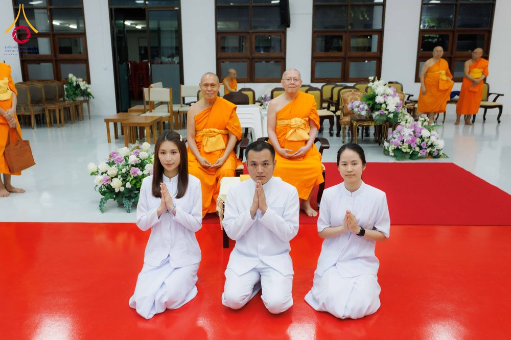 ภาพ No.316294:วันเสาร์ที่ 28 มีนาคม พ.ศ. 2569 พิธีบำเพ็ญกุศล คุณพ่อณรงค์ จินตมากุล  สิริอายุ 99 ปี 11 เดือน โยมบิดา พระครูปลัดรัตนวีรวัฒน์ (รังสฤษดิ์ อิทฺธิจินตโก) ที่ปรึกษาเจ้าคณะจังหวัดปทุมธานี เจ้าอาวาสวัดพระธรรมกาย  ณ ห้องปลูกศรัทธา 2 วัดพระธรรมกาย ปทุมธานี