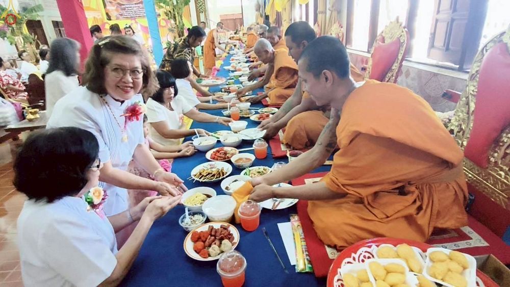 ภาพ No.269515:วันที่ 19 ตุลาคม พ.ศ. 2568 พิธีทอดกฐินสามัคคีทั่วไทย ณ วัดโพธิ์เอน อ.บางกรวย จ.นนทบุรี โดยคณะศิษยานุศิษย์ บูชาธรรม 81 ปี หลวงพ่อธัมมชโย